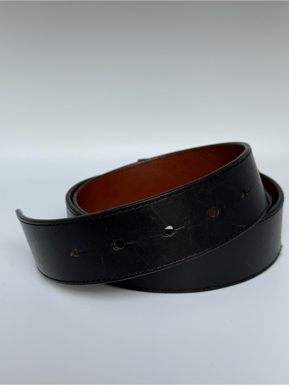Tory Burch Reversible Leather Belt – Black/Brown | Gold Logo Buckle - Picture 9 of 10